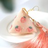 They can carry my love for nature, my awe for traditional culture, and even my beautiful fantasy for life. I like to use different plants, spices and fabrics, combined with my own creativity, to create unique sachet.