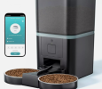 The smart pet feeder helps pet owners easily manage their pets' diet, ensure their pets' health and nutrition, and bring a more convenient pet rearing experience through timing, quantitative feeding and remote control functions.