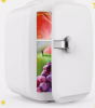 Small refrigerator is a small and portable home appliance, suitable for storing drinks and food, widely used in dormitories, offices and other places, saving space, energy saving and environmental protection, is a convenient assistant for modern life