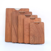 Cutting boards are also taking on more of a role in the cooking process. It is not only a place to cut,but also a space to flourish.When the fresh vegetables and meat are arranged neatly, it seems that they are ready for the cooking process to begin.