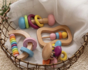 Baby toys promote sensory development, cognitive growth and hand-eye coordination through a variety of colors, sounds and materials, and are an important tool for early learning and parent-child interaction.