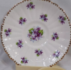 Teacups are containers for holding drinks. They are made of various materials, both practical and artistic, and carry the warmth of tea drinking culture and interpersonal communication.