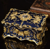 Music box, this exquisite art, often let people indulge in its unique charm. It is not only the product of machinery, but also the carrier of emotion and memory. Whenever the lid of the music box is gently opened.